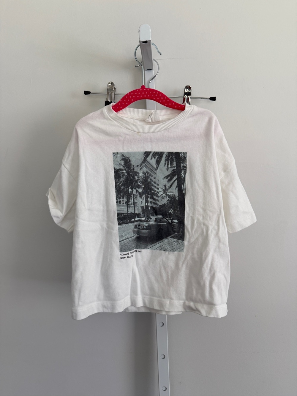Zara White Short-Sleeve Tee with Palm Street Photo size 8-9 kids